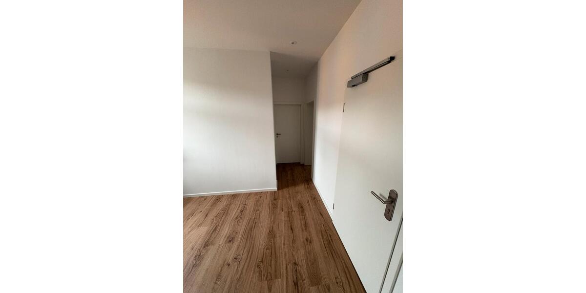 Dachgeschoßwohnung Apolda - 3 Zimmer, 62 m&sup2;, 775&euro; | Angebot:25637372