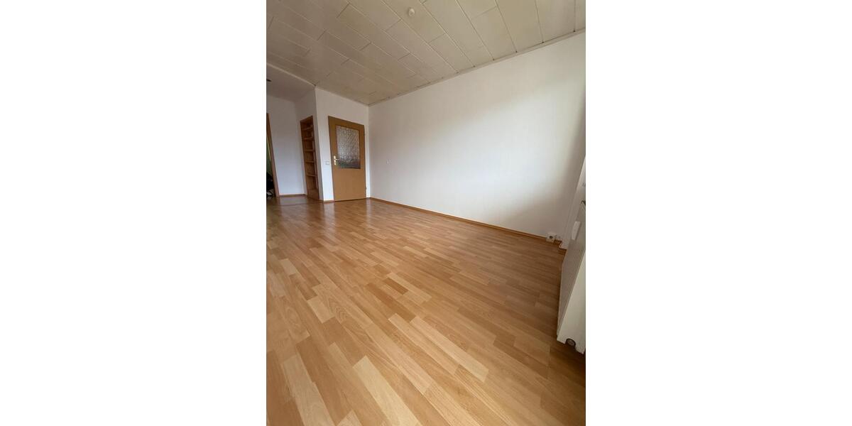 Etagenwohnung Rudolstadt - 3 Zimmer, 61 m&sup2;, 520&euro; | Angebot:26544353