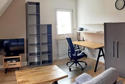 (EF0170_Y) Erfurt: Löbervorstadt, möbliertes Zimmer in schöner Wohnlage im DG mit eigenem Bad, an Wochenendheimfahrer - Zimmer Erfurt Löbervorstadt | Angebot:25279717