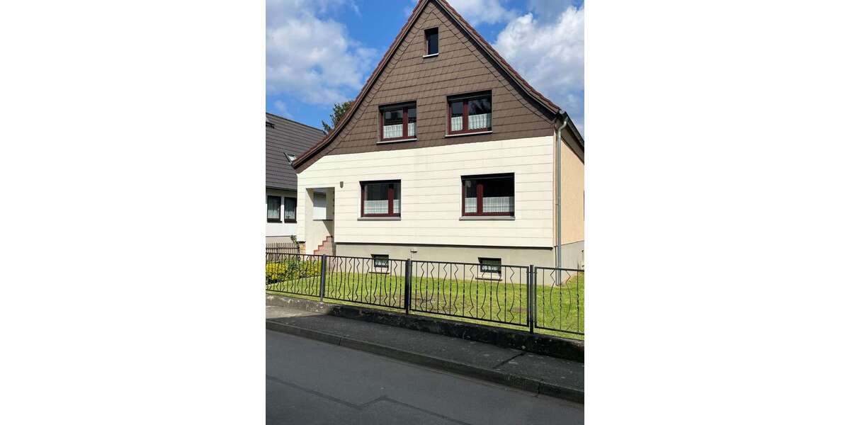 Teilsaniertes Einfamilienhaus mit großem Grundstück - Einfamilienhaus Rudolstadt | Angebot:26676327
