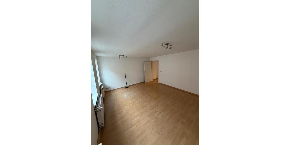 Etagenwohnung Erfurt - 1 Zimmer, 38 m&sup2;, 550&euro; | Angebot:25236311