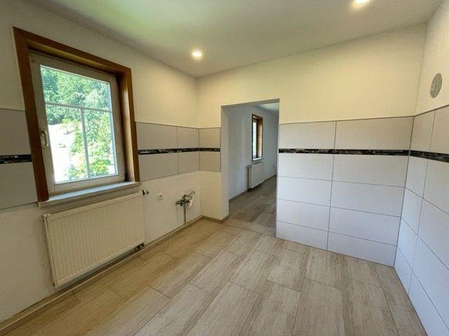 Einfamilienhaus Rudolstadt - 10 Zimmer, 140 m&sup2;, 158.000&euro; | Angebot:26429348