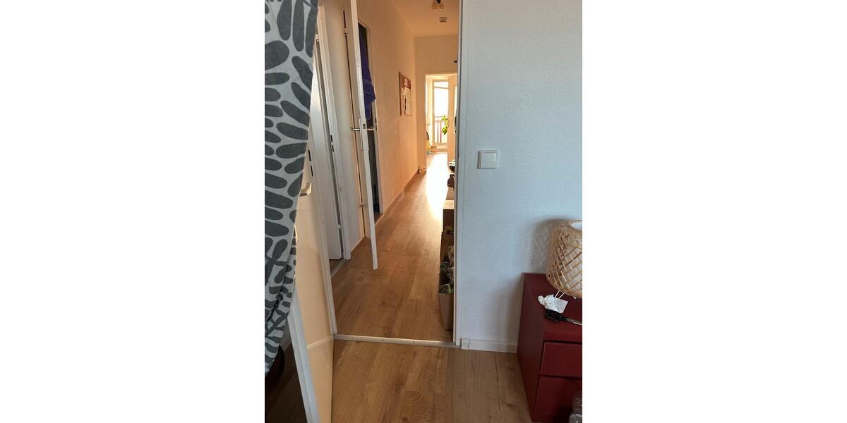 Etagenwohnung Sömmerda - 2 Zimmer, 62 m&sup2;, 655&euro; | Angebot:26033036