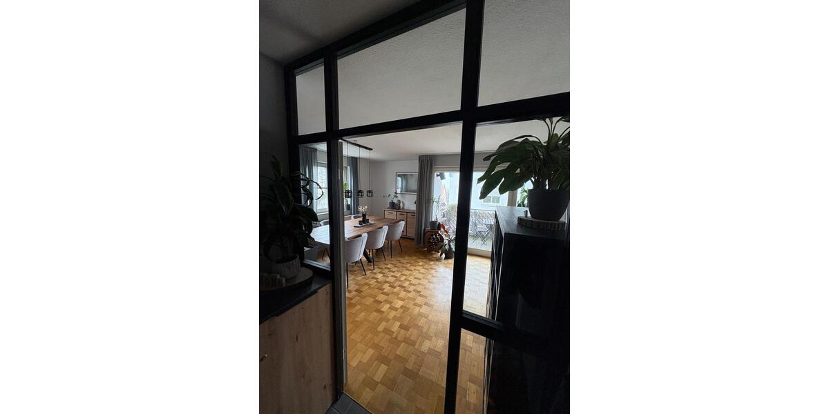 Hochparterre Weimar - 3 Zimmer, 80 m&sup2;, 1.040&euro; | Angebot:25925198