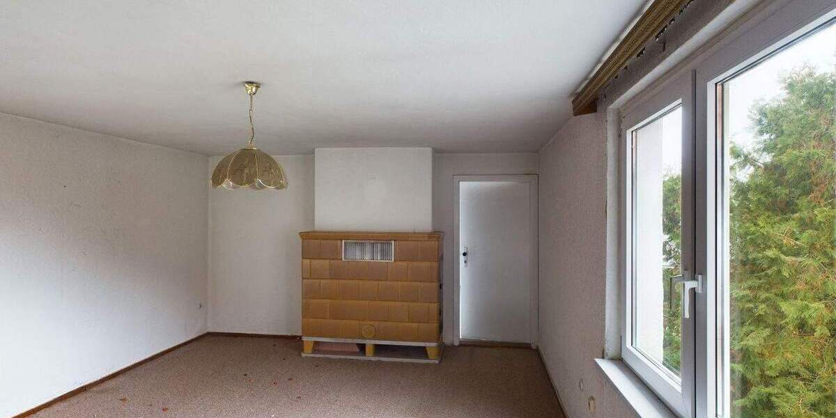 Einfamilienhaus Am Ettersberg Vippachedelhausen - 8 Zimmer, 160 m&sup2;, 75.000&euro; | Angebot:25679315