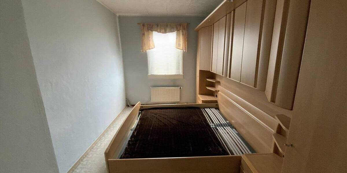 Einfamilienhaus Bad Sulza - 7 Zimmer, 150 m&sup2;, 85.000&euro; | Angebot:25676935