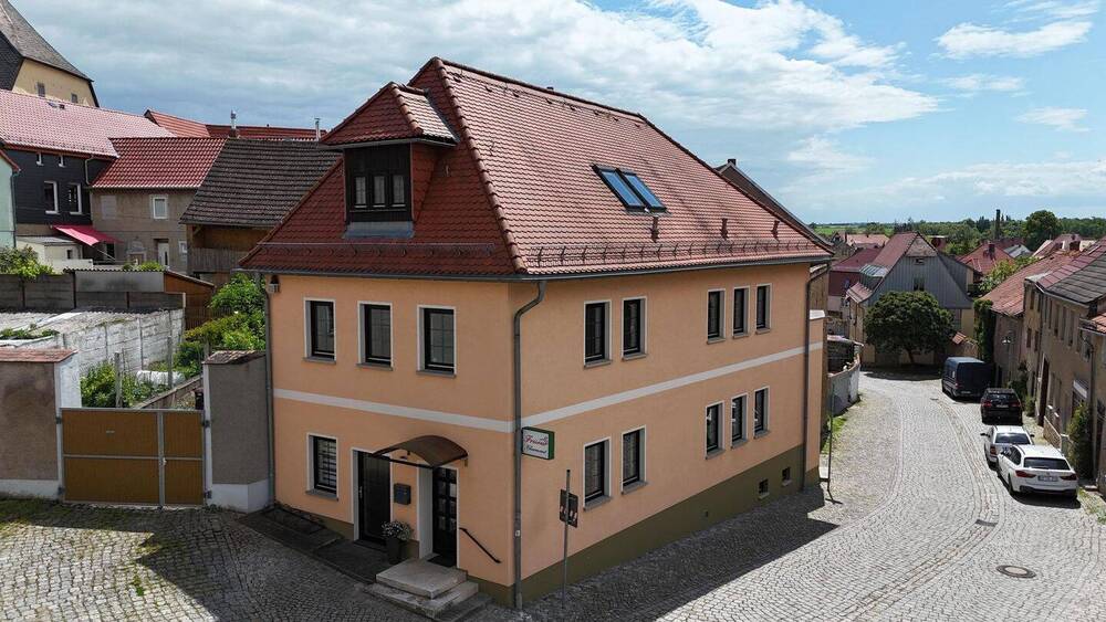 Einfamilienhaus Buttstädt - 4 Zimmer, 264 m&sup2;, 259.000&euro; | Angebot:25815816