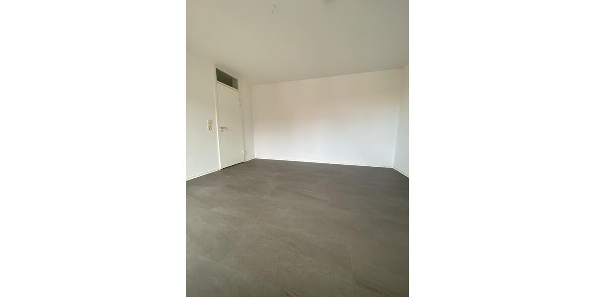 Etagenwohnung Erfurt - 3 Zimmer, 110 m&sup2;, 1.215&euro; | Angebot:25750358