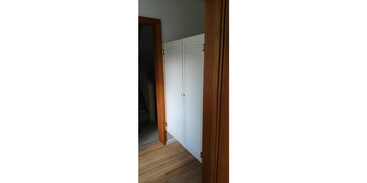 Etagenwohnung Apolda - 1 Zimmer, 18 m&sup2;, 280&euro; | Angebot:26051120