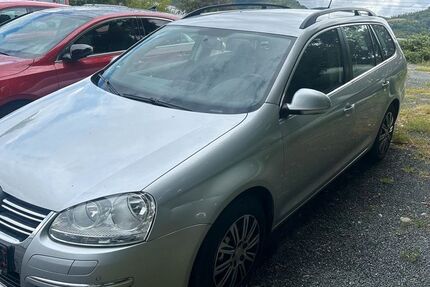 VW Golf 136.000 km 2.900 &euro; Jena 07751