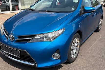 Toyota Auris 120.250 km 5.900 &euro; Apolda 99510