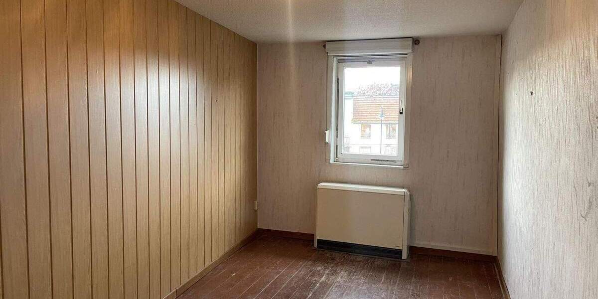 Einfamilienhaus Kölleda - 8 Zimmer, 172 m&sup2;, 110.000&euro; | Angebot:25771798