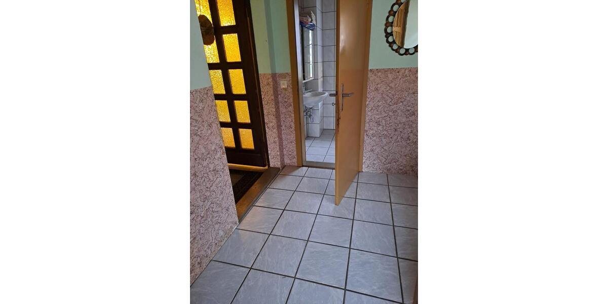 Einfamilienhaus Stadtilm - 7 Zimmer, 120 m&sup2;, 140.000&euro; | Angebot:24533046