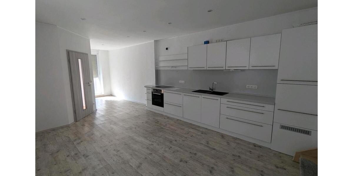 Erdgeschoßwohnung Apolda - 3.5 Zimmer, 95 m&sup2;, 100.000&euro; | Angebot:24517298
