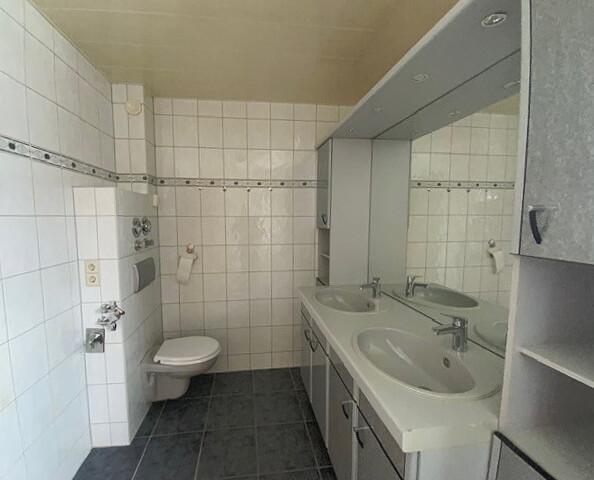 Dachgeschoßwohnung Kahla - 2 Zimmer, 65 m&sup2;, 510&euro; | Angebot:26444051