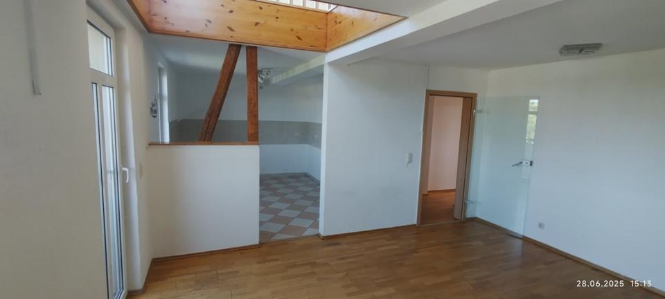 Dachgeschoßwohnung Apolda - 4 Zimmer, 900&euro; | Angebot:20274882