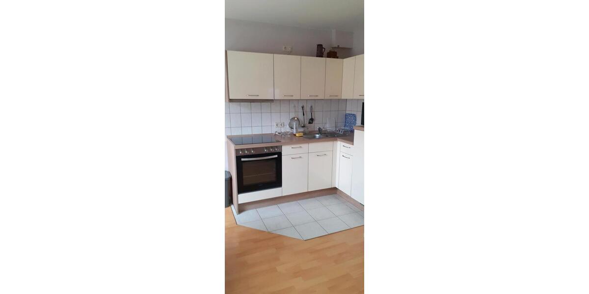 Etagenwohnung Bucha - 2 Zimmer, 60 m&sup2;, 900&euro; | Angebot:25792966