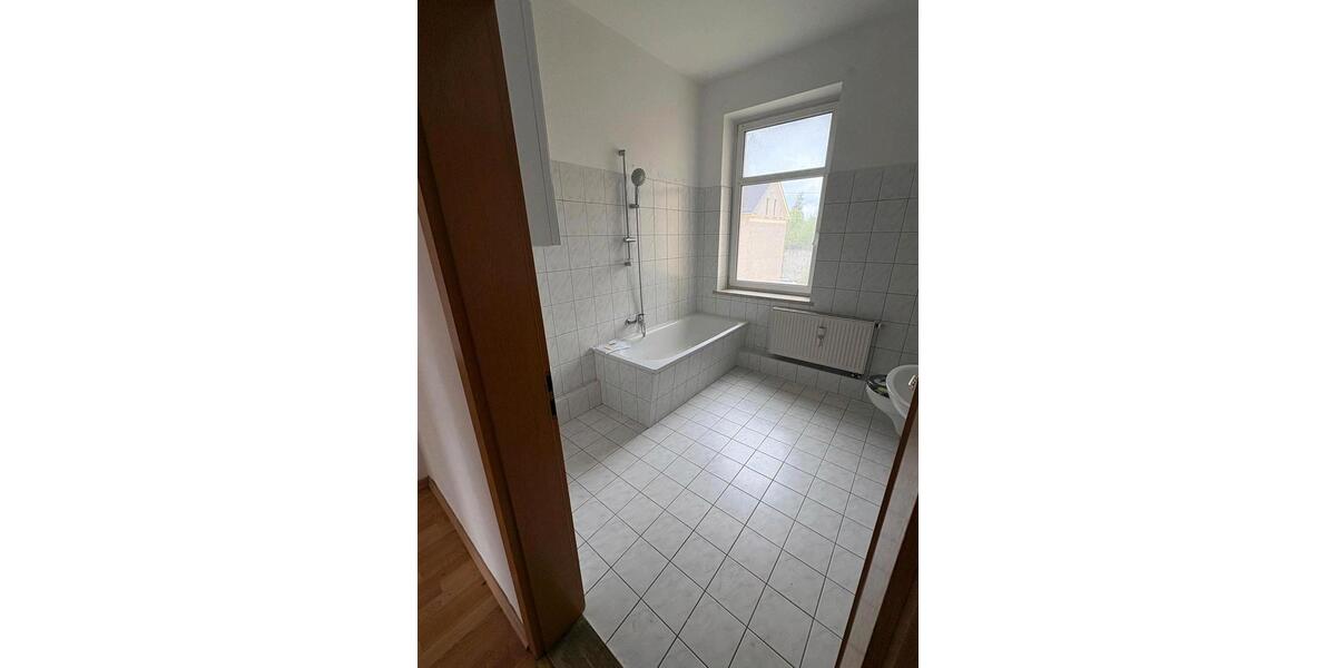 Etagenwohnung Lehesten - 4 Zimmer, 92 m&sup2;, 500&euro; | Angebot:26528411