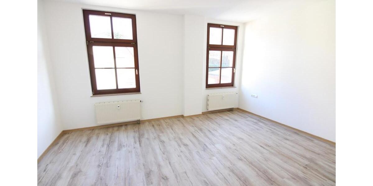 Etagenwohnung Apolda - 3 Zimmer, 96 m&sup2;, 625&euro; | Angebot:23555115