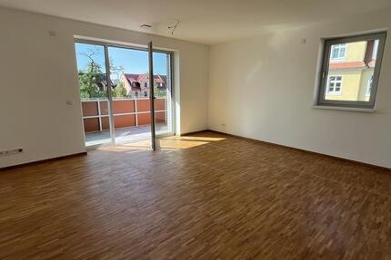 Wohnung Sömmerda - 3 Zimmer, 97 m&sup2;, 1.258&euro; | Angebot:22779654