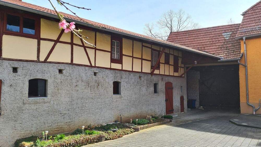 Bauernhaus, Landhaus Kölleda Großmonra - 8 Zimmer, 218 m&sup2;, 199.000&euro; | Angebot:25687052