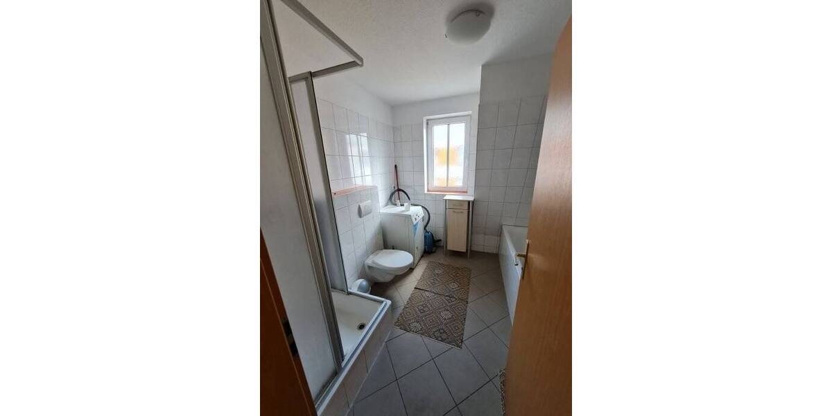 Etagenwohnung Jena West - 260&euro; | Angebot:25733076