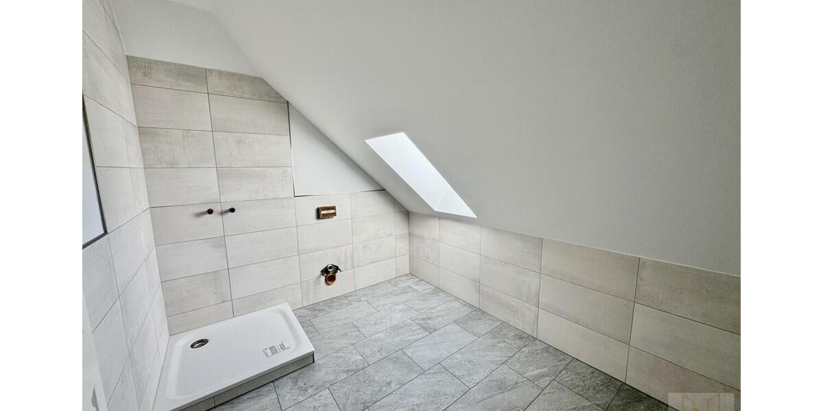 Maisonettenwohnung Rudolstadt - 6 Zimmer, 166 m&sup2;, 1.300&euro; | Angebot:25959375