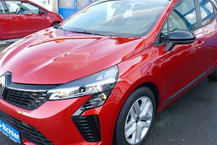 Renault Clio 33.050 km 15.950 &euro; Eckartsberga 06648