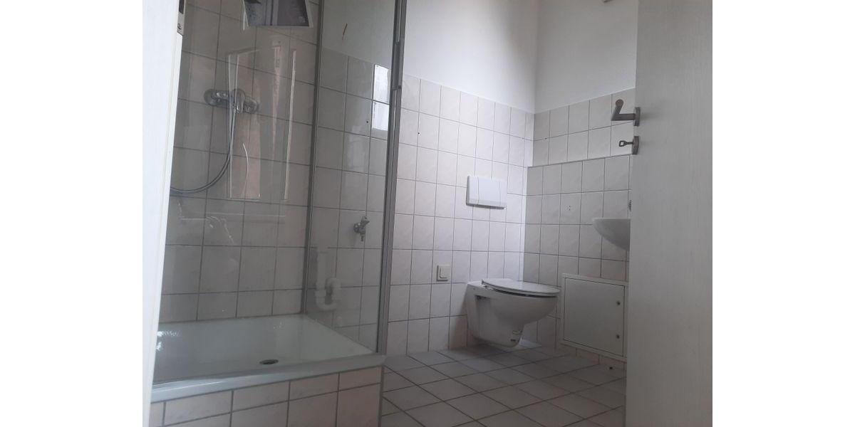 Etagenwohnung Erfurt - 4 Zimmer, 102 m&sup2;, 900&euro; | Angebot:26413437