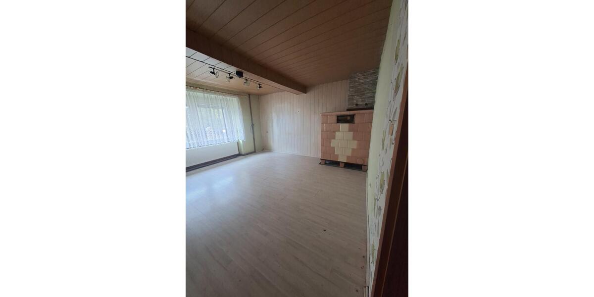 Mehrfamilienhaus, Wohnhaus Buttstädt - 11 Zimmer, 200 m&sup2;, 87.500&euro; | Angebot:26039272