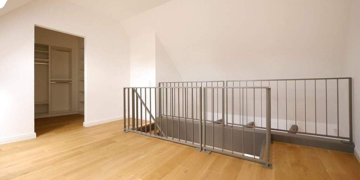 Etagenwohnung Erfurt Altstadt - 2 Zimmer, 87 m&sup2;, 995&euro; | Angebot:25908833