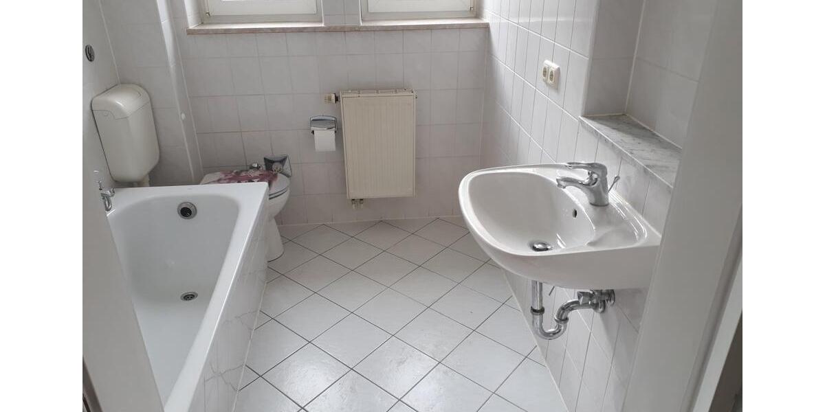 Hochparterre Apolda - 3 Zimmer, 55 m&sup2;, 450&euro; | Angebot:25994963