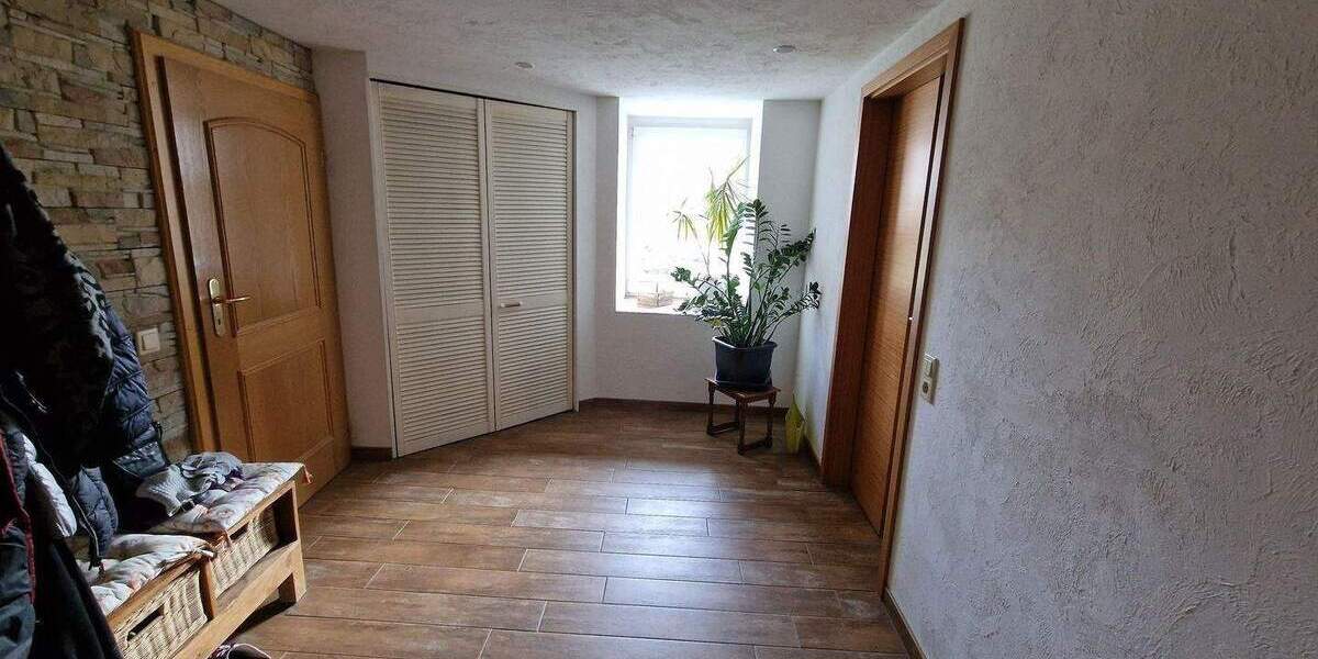 Einfamilienhaus Dornburg-Camburg Stöben - 7 Zimmer, 200 m&sup2;, 279.000&euro; | Angebot:25735325