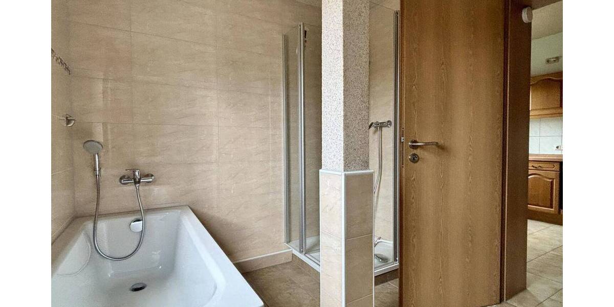 Mehrfamilienhaus, Wohnhaus Weimar Südstadt - 9 Zimmer, 230 m&sup2;, 625.000&euro; | Angebot:25996660