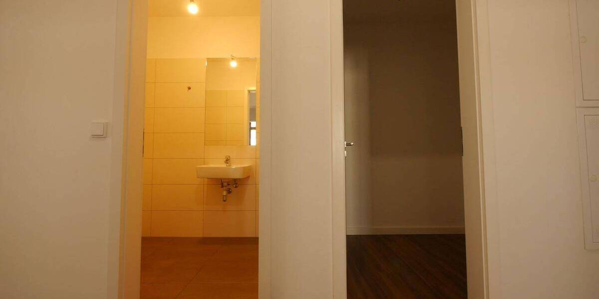 Etagenwohnung Weimar Nordvorstadt - 3 Zimmer, 120 m&sup2;, 1.080&euro; | Angebot:26080045