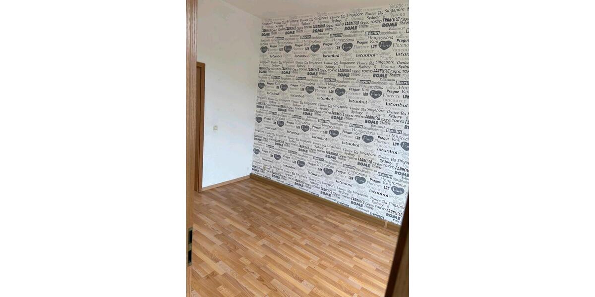 Etagenwohnung Lehesten - 4 Zimmer, 92 m&sup2;, 500&euro; | Angebot:26528411