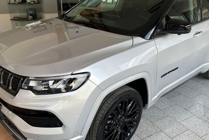 Jeep Compass 42.823 km 22.990 &euro; Rudolstadt 07407