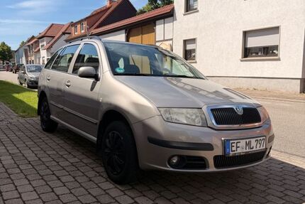 Skoda Fabia 146.350 km 2.800 &euro; Erfurt mittelhausen 99095