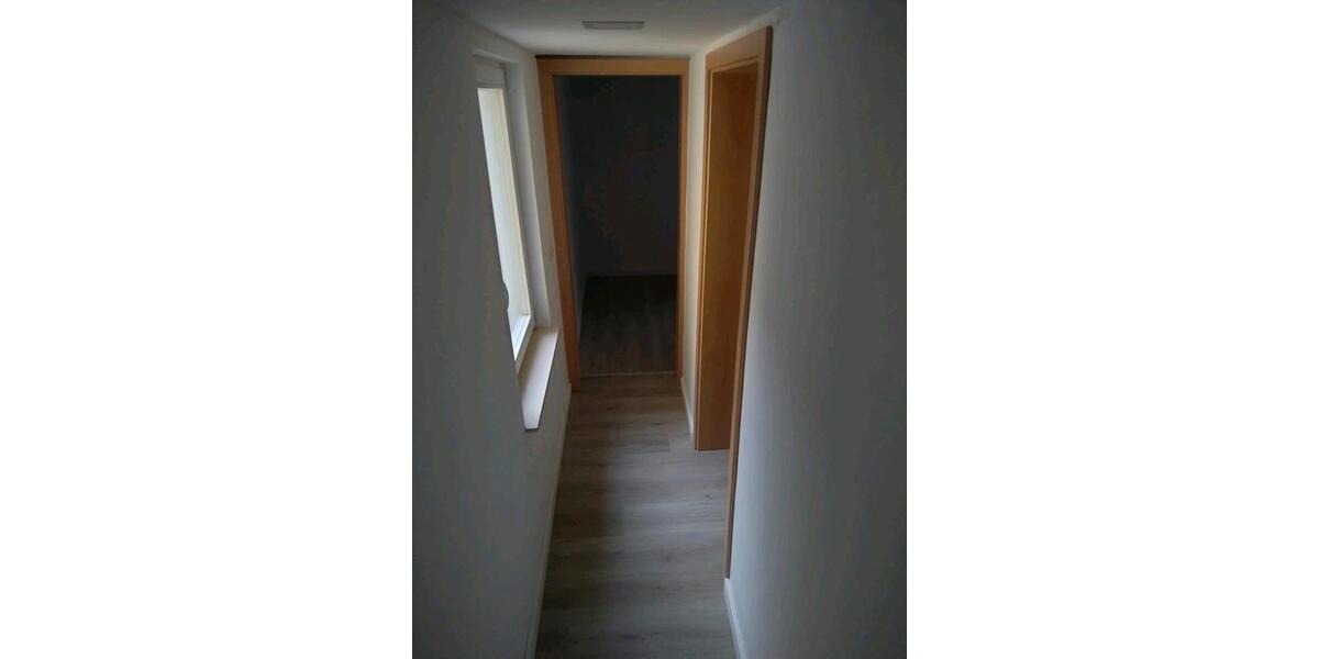 Dachgeschoßwohnung Buttstädt - 3 Zimmer, 75 m&sup2;, 750&euro; | Angebot:26003028