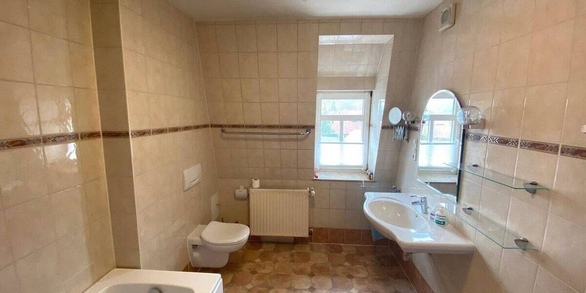Etagenwohnung Jena Zwätzen - 3 Zimmer, 70 m&sup2;, 175.000&euro; | Angebot:26358730