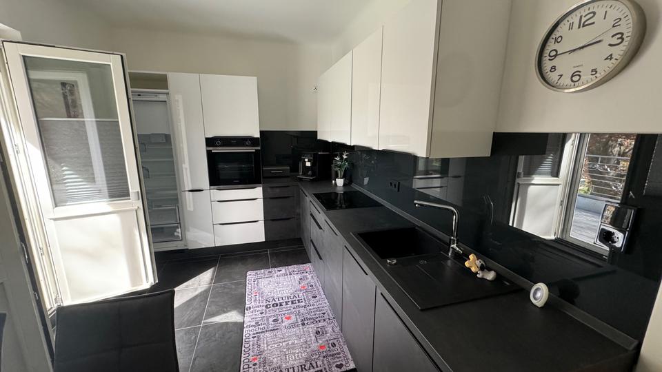 Etagenwohnung Weimar Ehringsdorf - 3.5 Zimmer, 130 m&sup2;, 1.700&euro; | Angebot:22011498