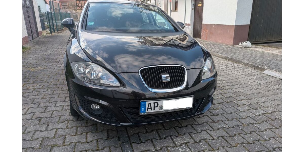 Seat Leon 81.000 km 5.999 &euro; Bad Sulza 99518