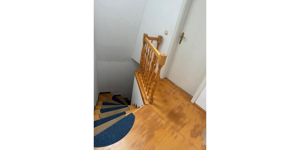 Dachgeschoßwohnung Erfurt Johannesplatz - 3 Zimmer, 100 m&sup2;, 590&euro; | Angebot:26056121