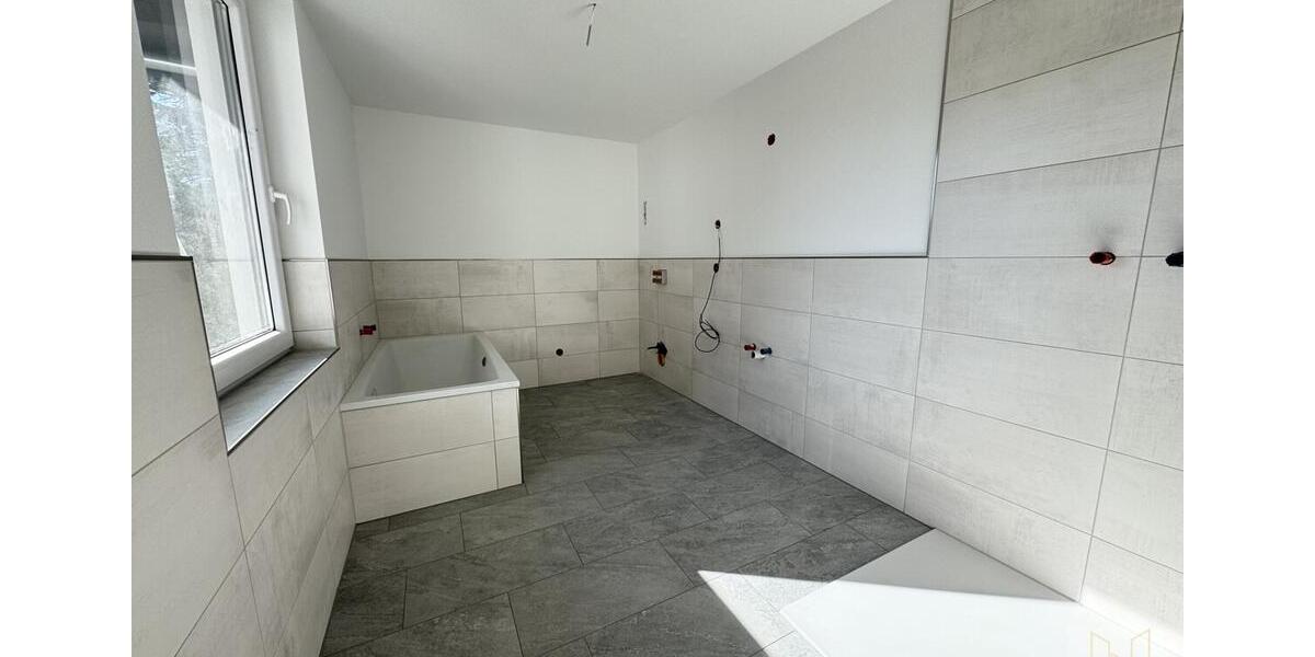 Maisonettenwohnung Rudolstadt - 6 Zimmer, 166 m&sup2;, 1.300&euro; | Angebot:25959375