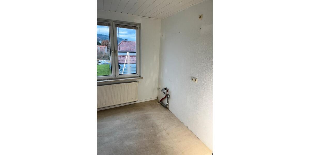 Etagenwohnung Kahla - 1 Zimmer, 39 m&sup2;, 305&euro; | Angebot:26618786