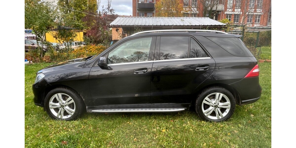 Mercedes-Benz M-Klasse 241.979 km 22.800 &euro; Erfurt 99084