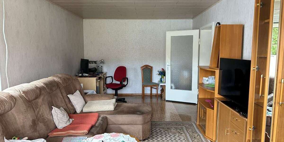 Teilsaniertes Einfamilienhaus mit großem Grundstück - Einfamilienhaus Rudolstadt | Angebot:26676327