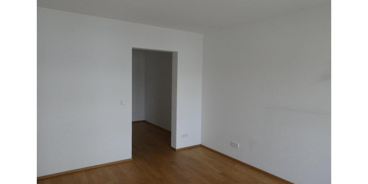 Etagenwohnung Weimar - 3.5 Zimmer, 100 m&sup2;, 1.400&euro; | Angebot:25636094