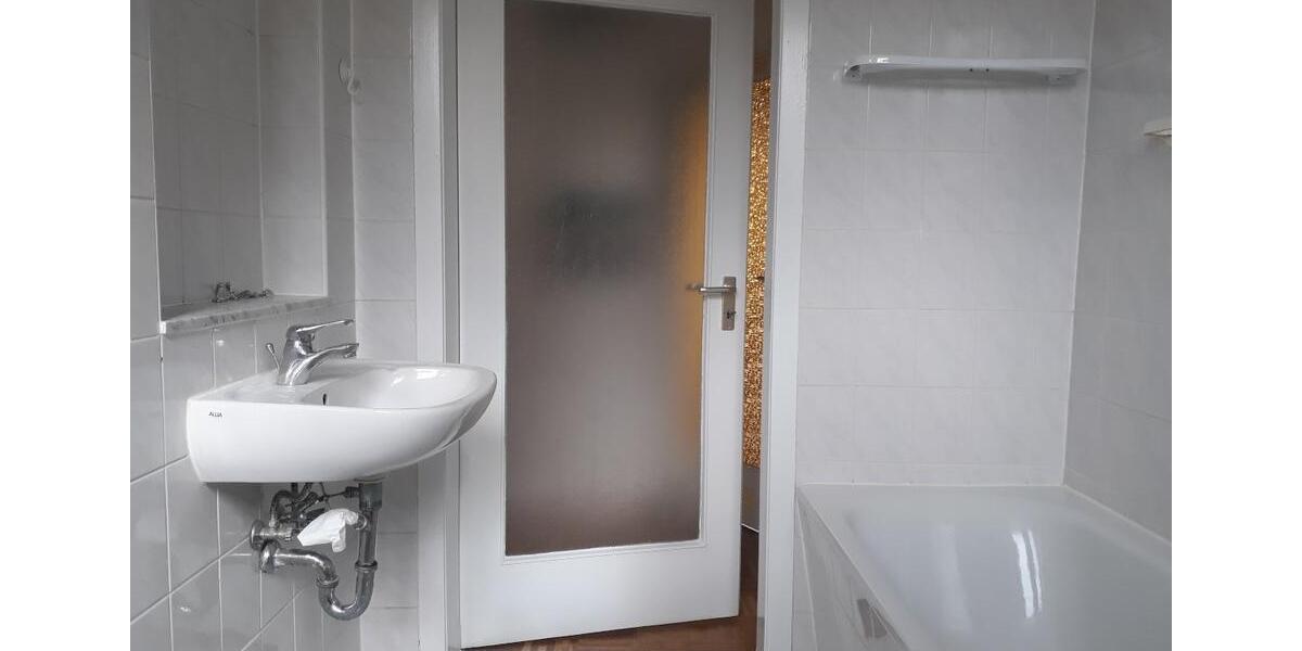 Hochparterre Apolda - 3 Zimmer, 55 m&sup2;, 450&euro; | Angebot:25994963