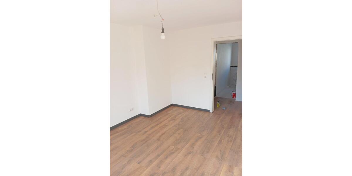 Etagenwohnung Apolda - 3 Zimmer, 65 m&sup2;, 600&euro; | Angebot:26016306